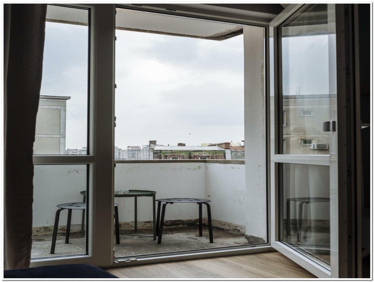 Spacious, Lovely, Bright Apartment In The Old Town Бухарест Экстерьер фото