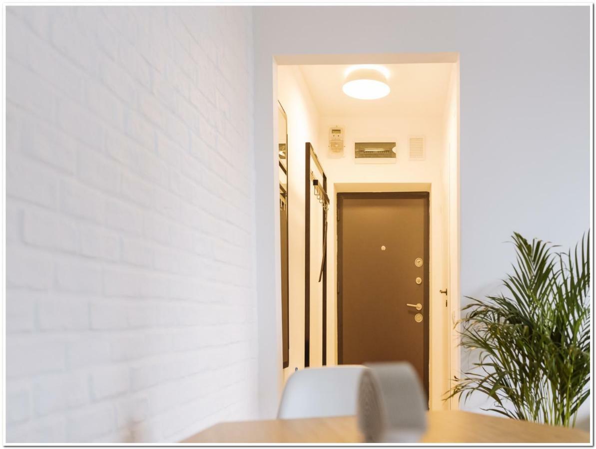Spacious, Lovely, Bright Apartment In The Old Town Бухарест Экстерьер фото
